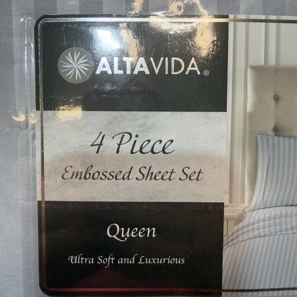 ALTAVIDA Queen 4‎ Piece Embossed Sheet Set Ultra Soft Luxurious Striped